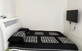 Y2 Guest House